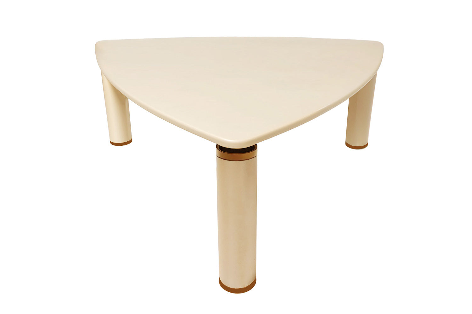Bizarra Dining Table Creme Lacquer