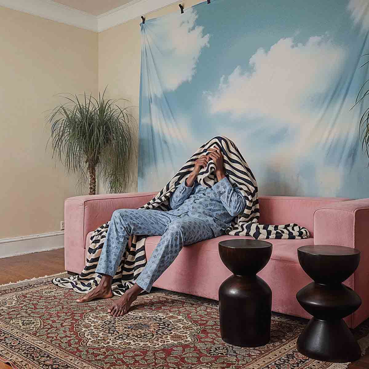 Arraigo Sofa Pink Velvet